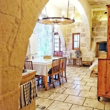 Citrus Farmhouse * Għarb